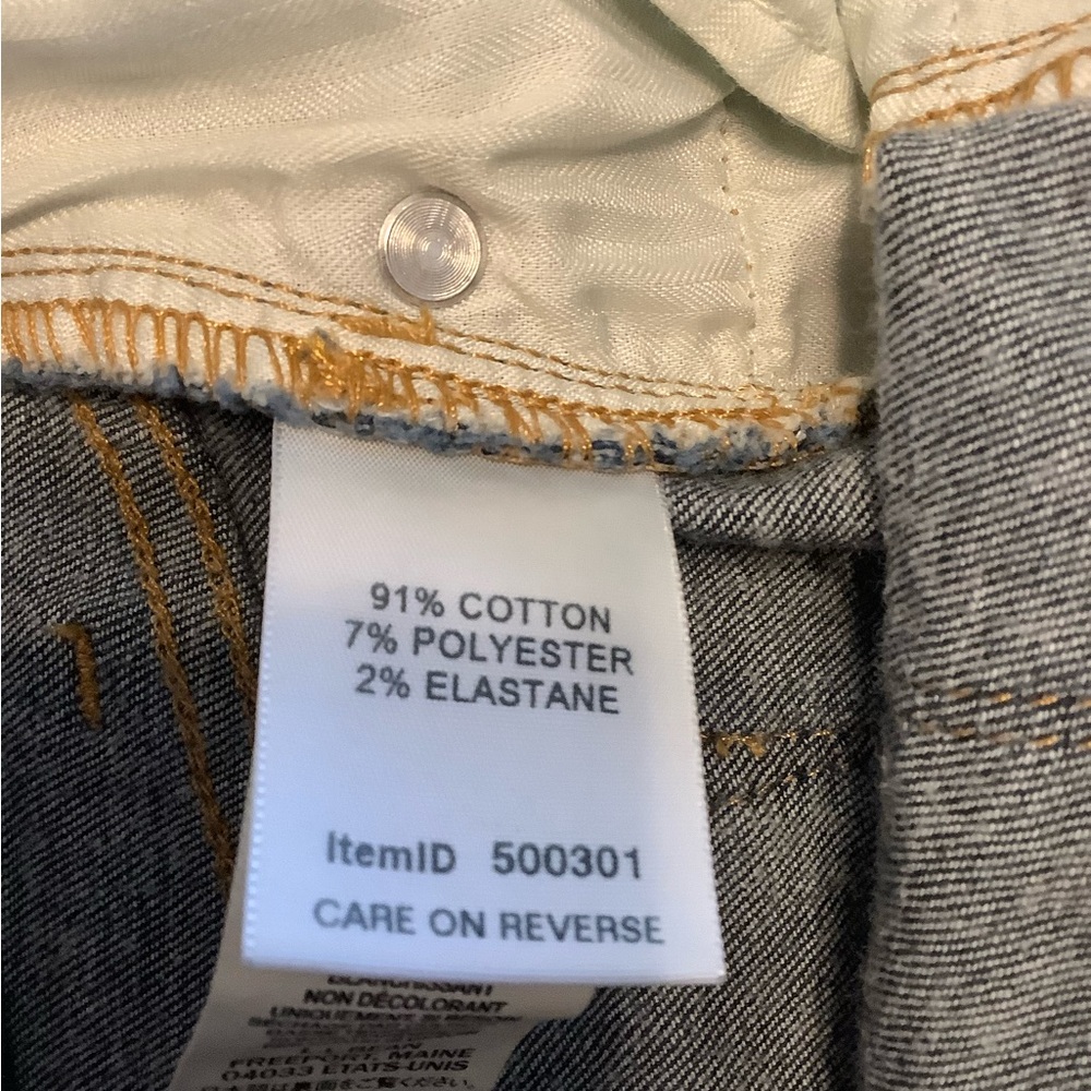 L.L. Bean Women's Straight Leg Jeans in Dark Blue Denim - Picture 3 of 5
